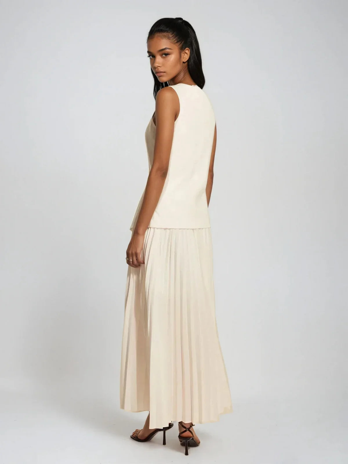 Effortless Elegance Vest & Pleated Matching Set - LA FEMME WANDERER