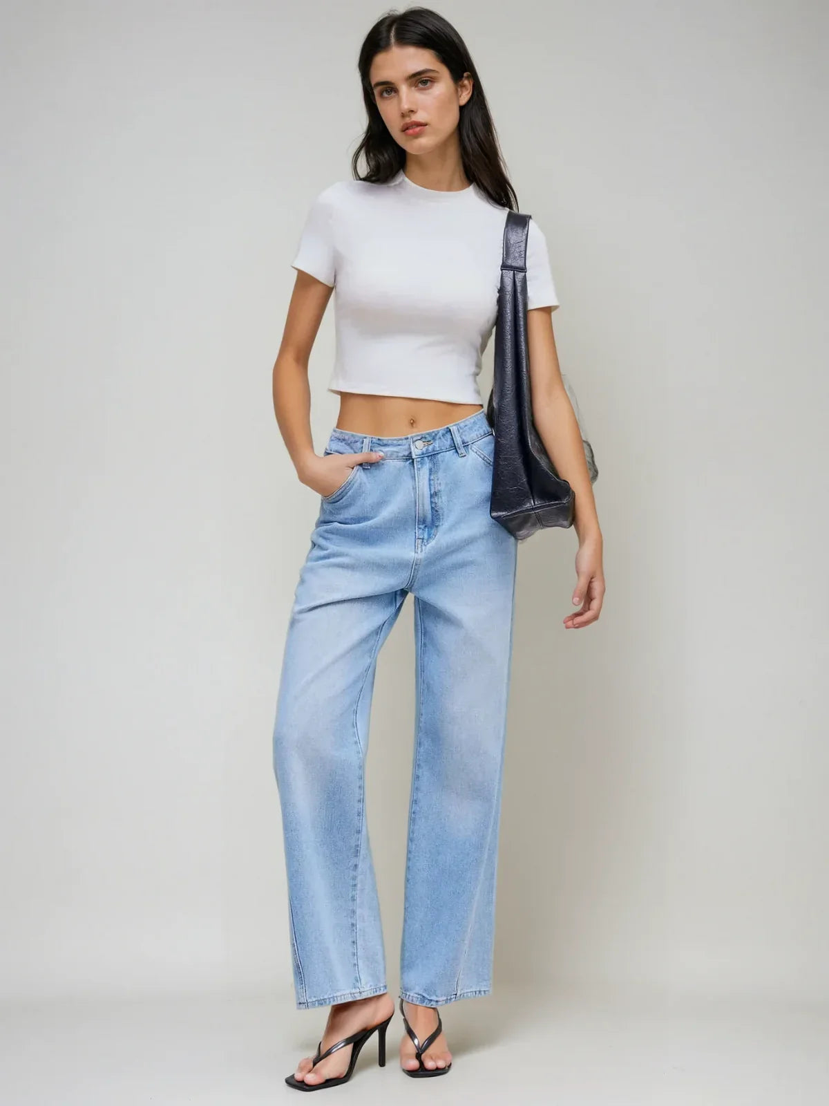 Timeless Style Fitted Tee - LA FEMME WANDERER