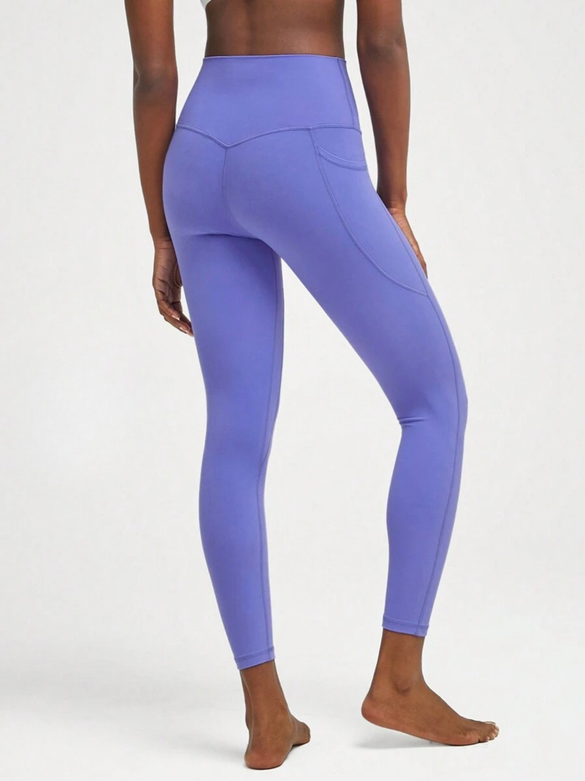 Leggings de tiro alto Soft Move con fibra Tactel elástica en cuatro direcciones para estudios de yoga de todos los niveles.