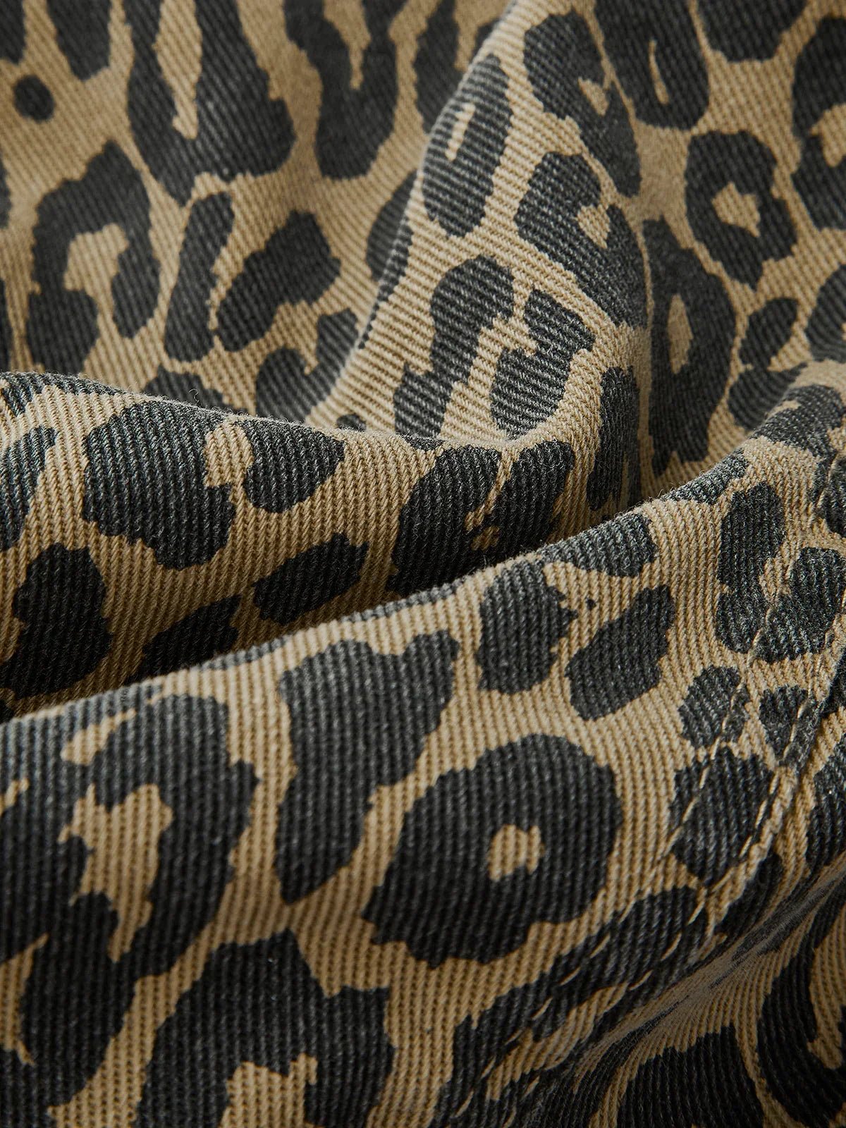 Leopard Printed Button Blazer - LA FEMME WANDERER