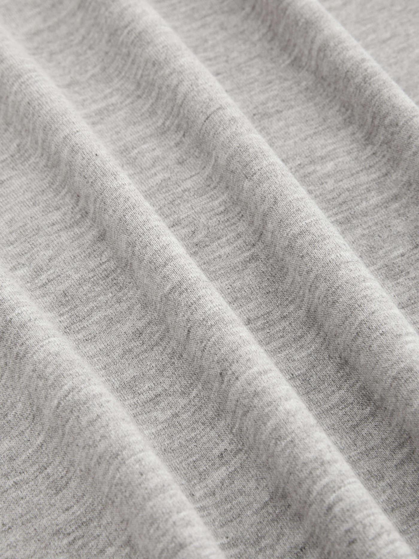 Timeless Style Fitted Tee - LA FEMME WANDERER