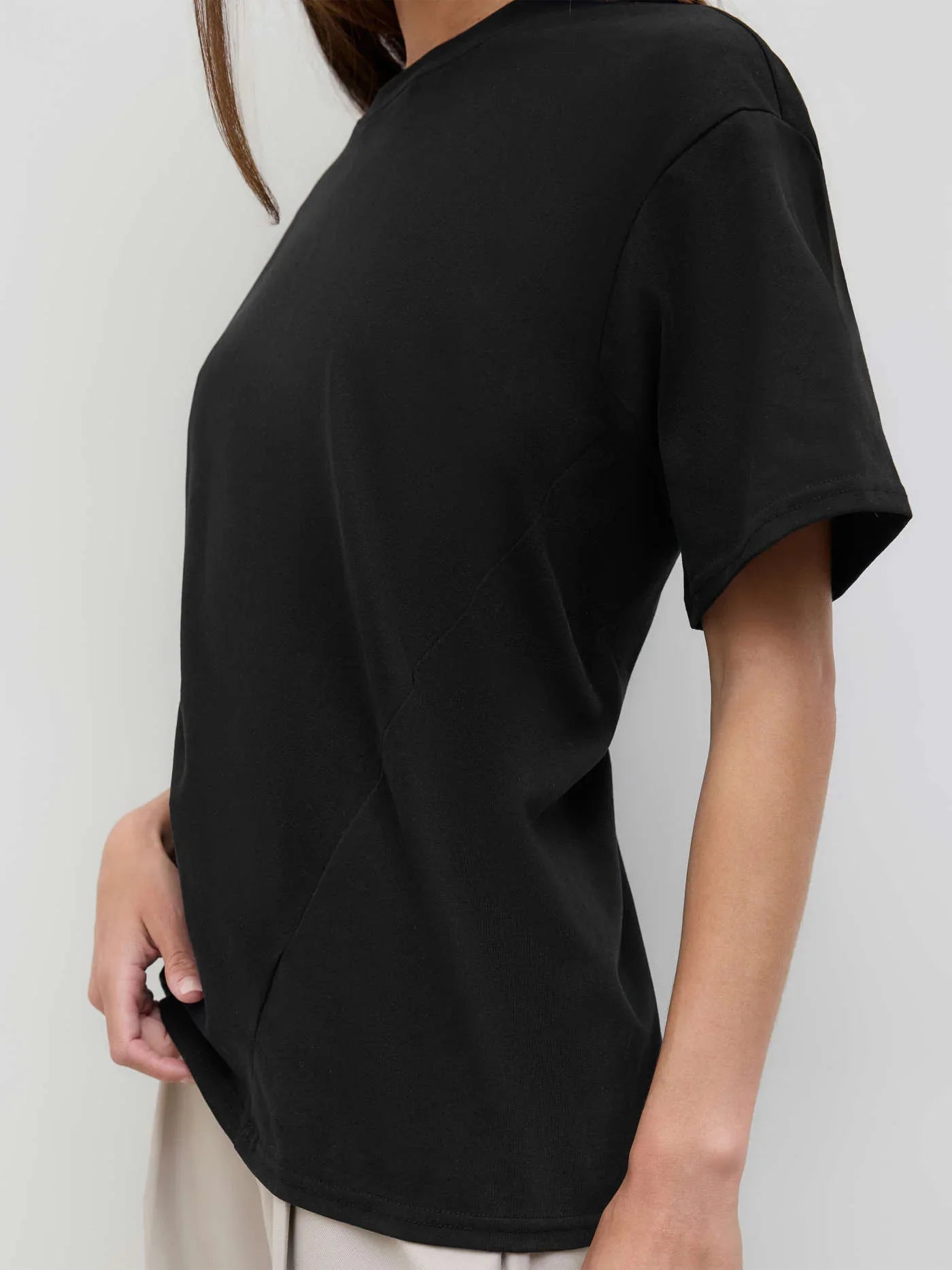 Smart Casual Cotton-blend Asymmetrical Hem Tee - LA FEMME WANDERER