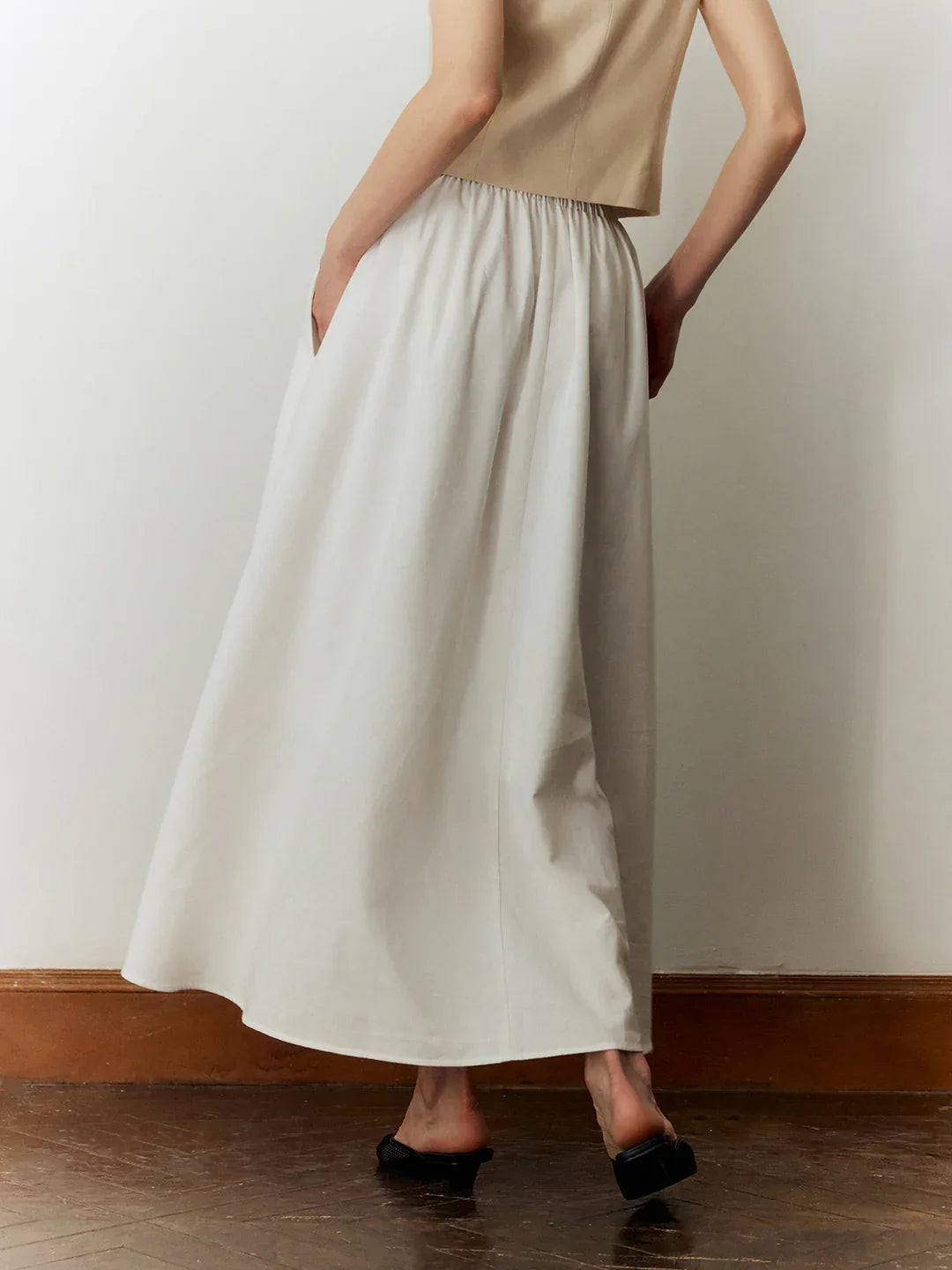 Temperament Commuting Solid Color Slim Pleated Skirt - LA FEMME WANDERER