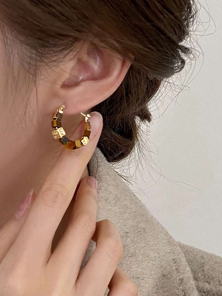 Sophisticated Geometric Earrings with Amber Accents