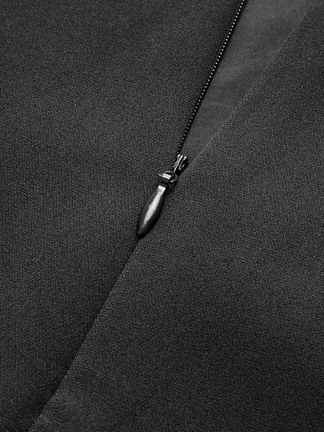 Elegant Slim-fit Halter Solid Dress - LA FEMME WANDERER