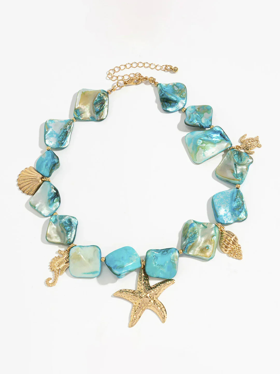 Ocean-Inspired Shell and Starfish Necklace - LA FEMME WANDERER