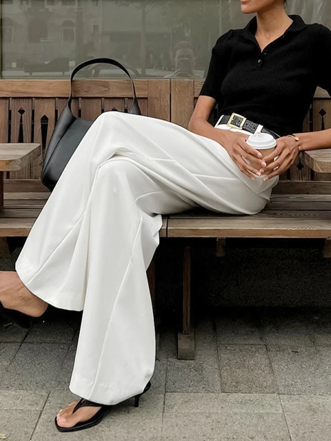 Classy Capsule - 4 - LA FEMME WANDERER