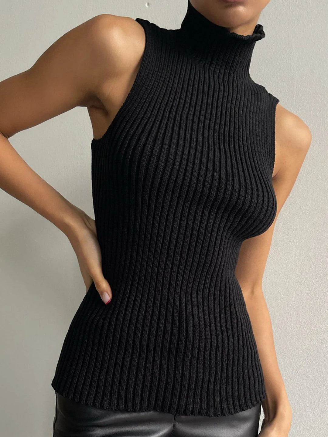 Turtleneck Sleeveless Top Fashion Casual - LA FEMME WANDERER