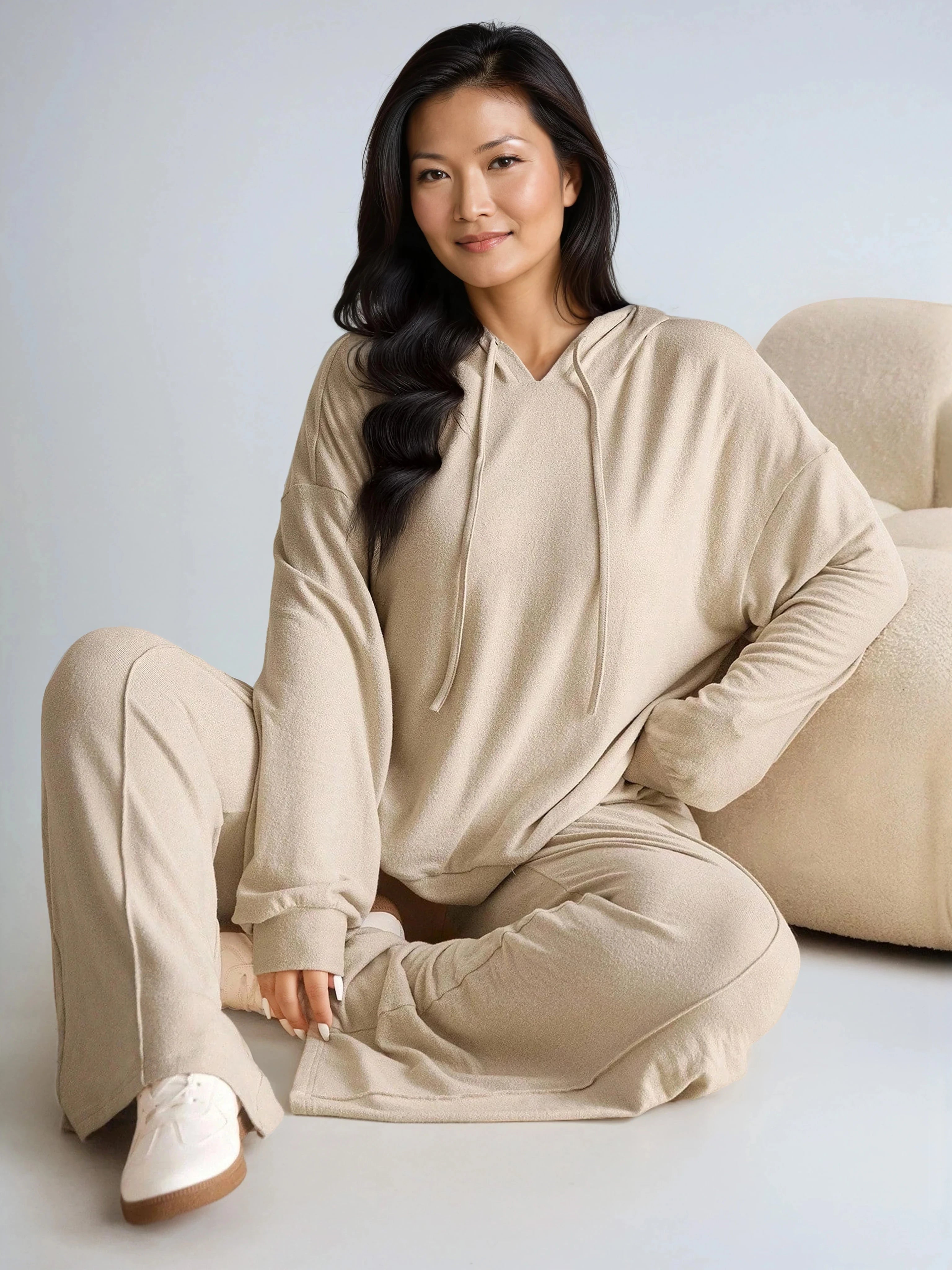 Set de sudadera con capucha de talla grande forrada para calor con acogedores pantalones grises