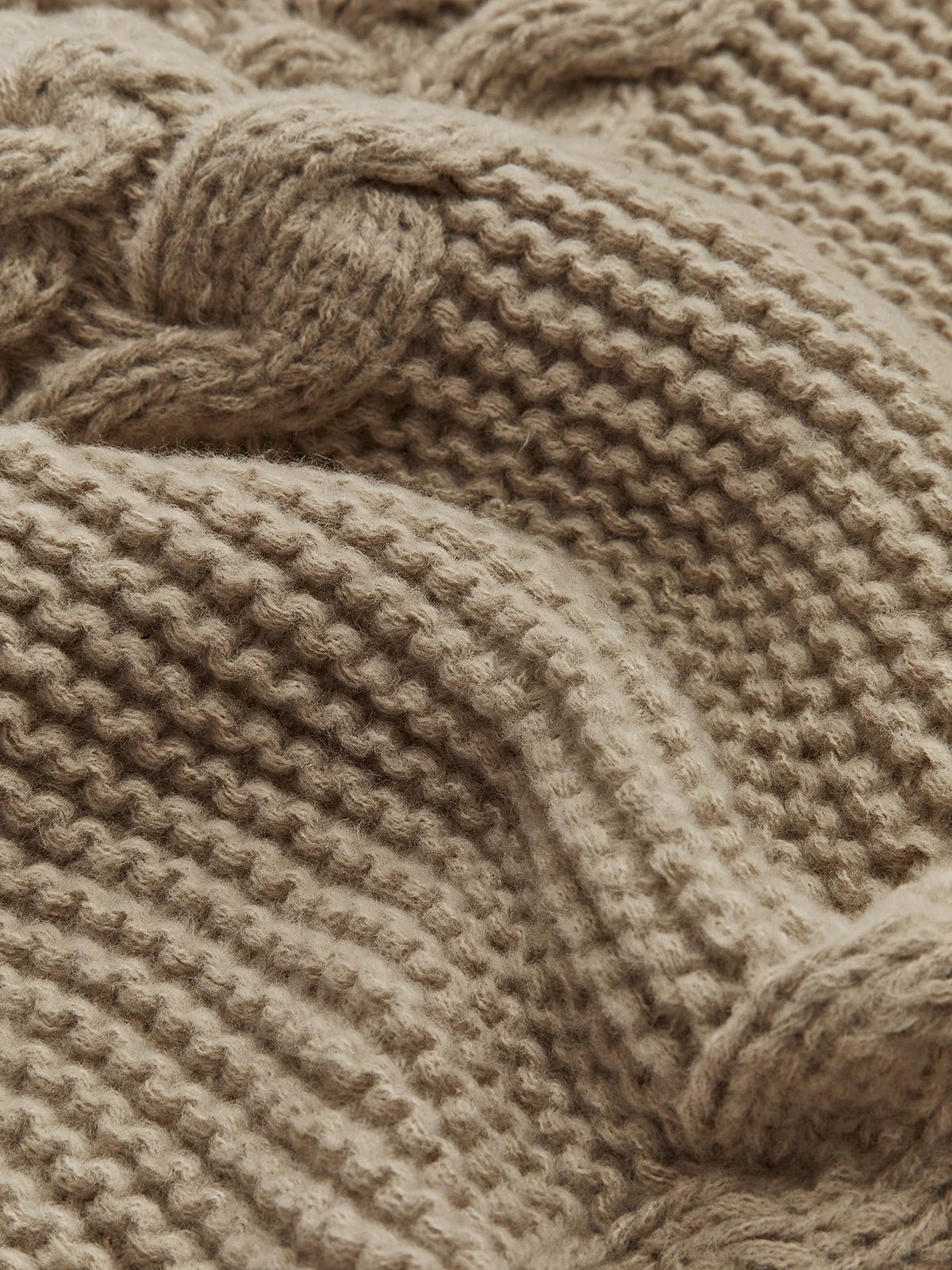 Leisure Round Neck Cable Knit Sweater - LA FEMME WANDERER