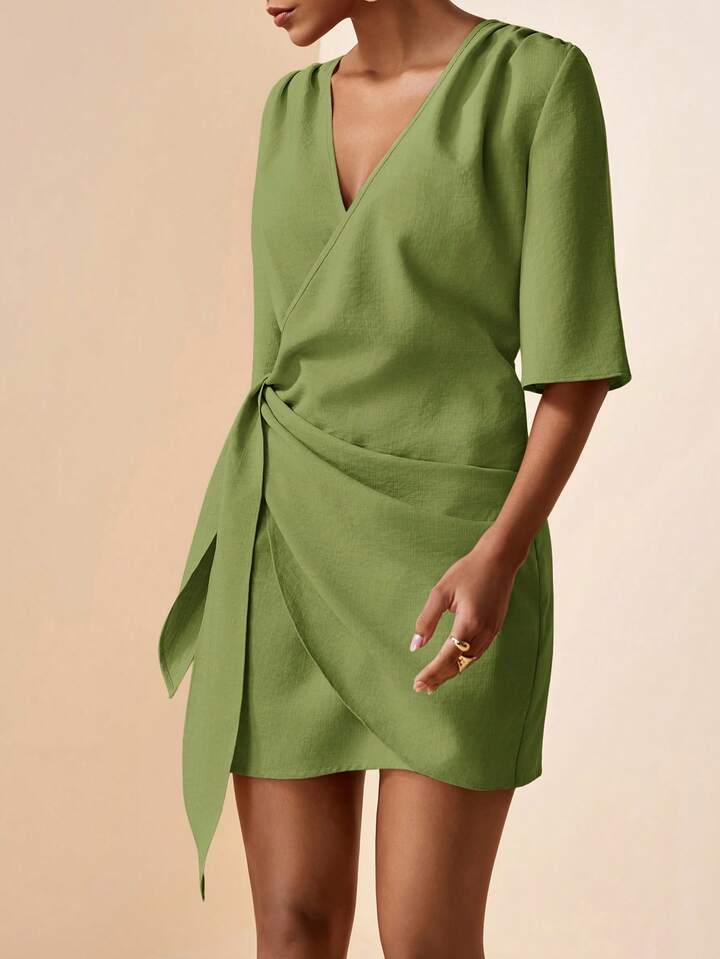 Chic Wrap Dress Designed for Effortless Summer Styling